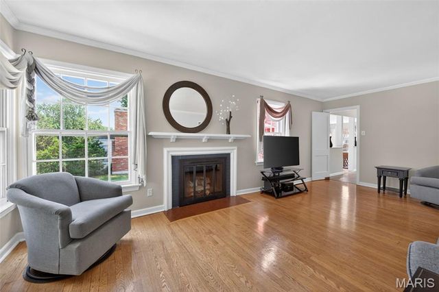 570 Southbrook Drive, St Louis, MO 63122