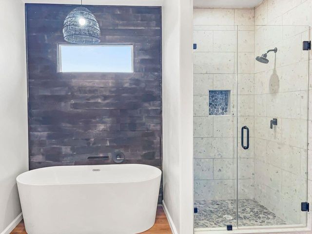 1743 Bluewater Highway, Surfside Beach, TX 77541