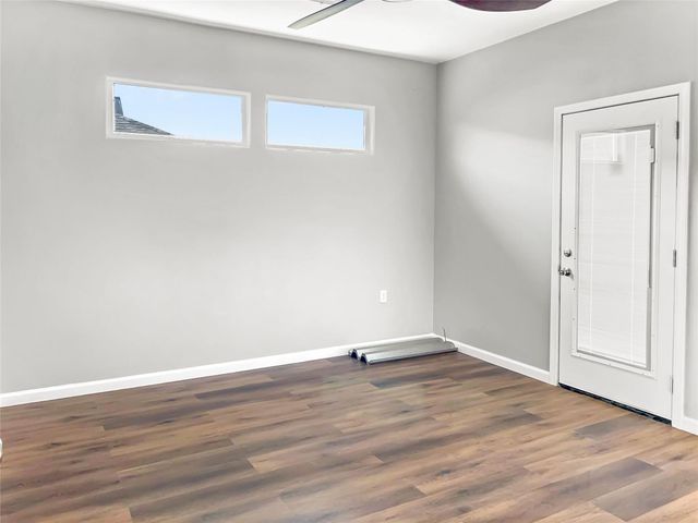 1743 Bluewater Highway, Surfside Beach, TX 77541