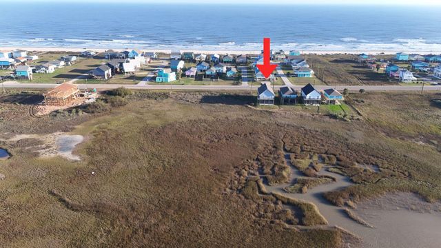 1743 Bluewater Highway, Surfside Beach, TX 77541