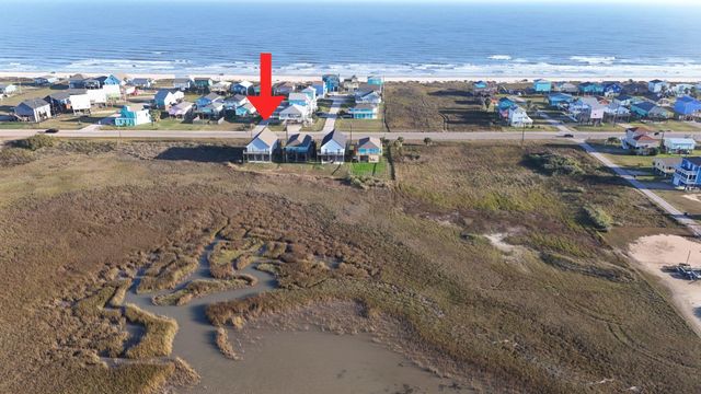 1743 Bluewater Highway, Surfside Beach, TX 77541