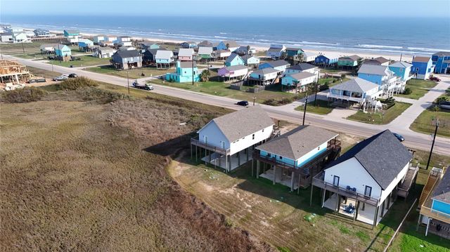 1743 Bluewater Highway, Surfside Beach, TX 77541
