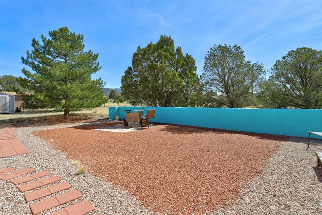 150 Calle Ojo Feliz, Santa Fe, NM 87505