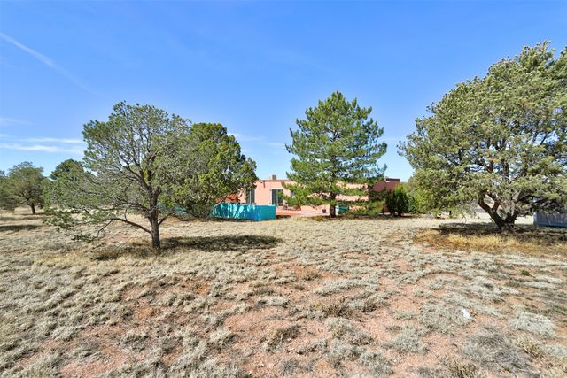 150 Calle Ojo Feliz, Santa Fe, NM 87505