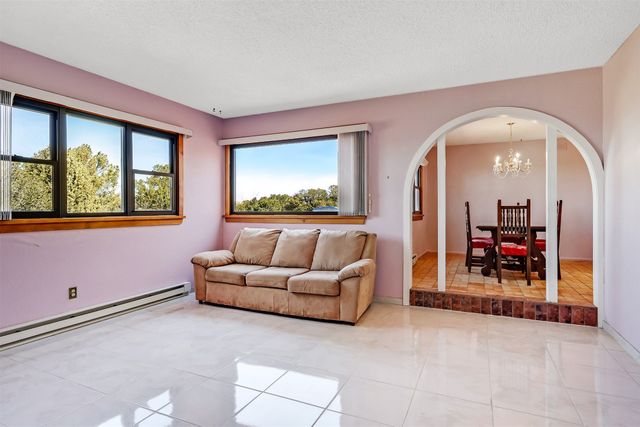 150 Calle Ojo Feliz, Santa Fe, NM 87505