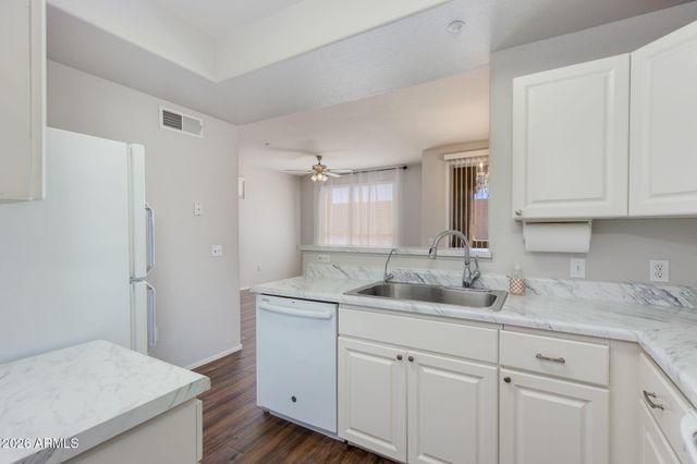 5303 N 7TH Street 215, Phoenix, AZ 85014