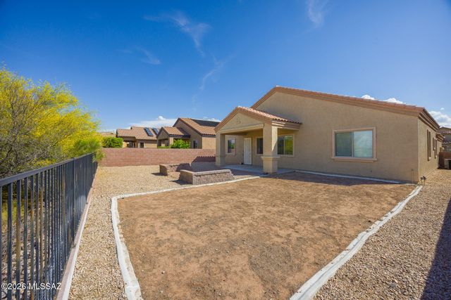 7841 E Treetop Road, Tucson, AZ 85756