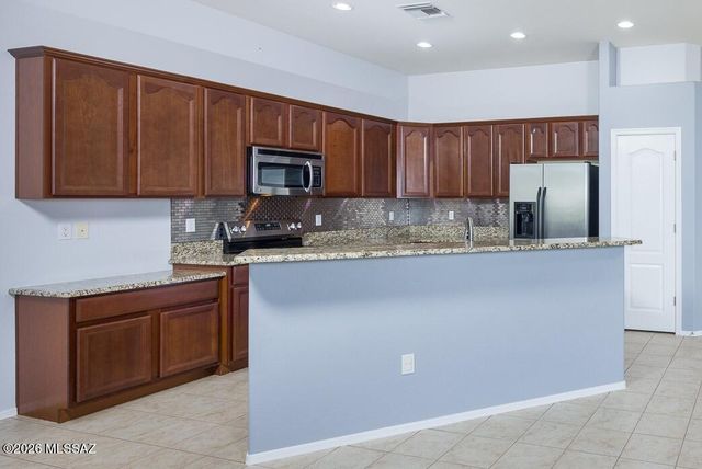 7841 E Treetop Road, Tucson, AZ 85756