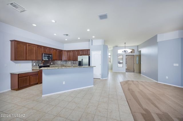 7841 E Treetop Road, Tucson, AZ 85756