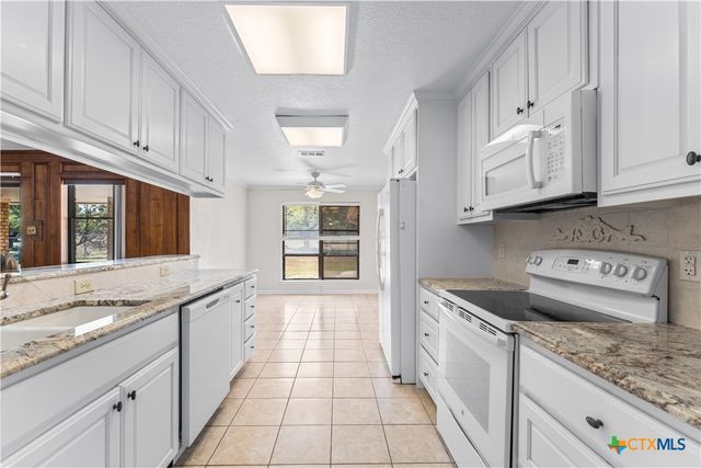 2116 Chinaberry Circle, Harker Heights, TX 76548