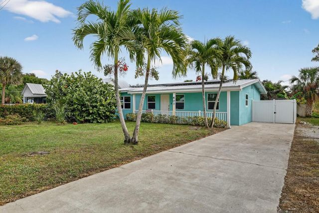 607 SE Cortez Avenue, Stuart, FL 34994