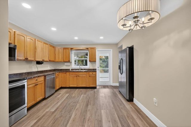 607 SE Cortez Avenue, Stuart, FL 34994