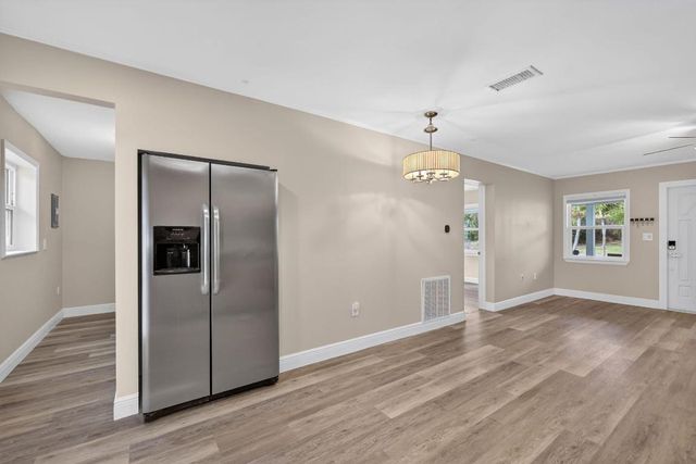 607 SE Cortez Avenue, Stuart, FL 34994