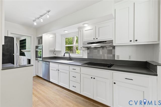 12541 Winfree St, Chester, VA 23831