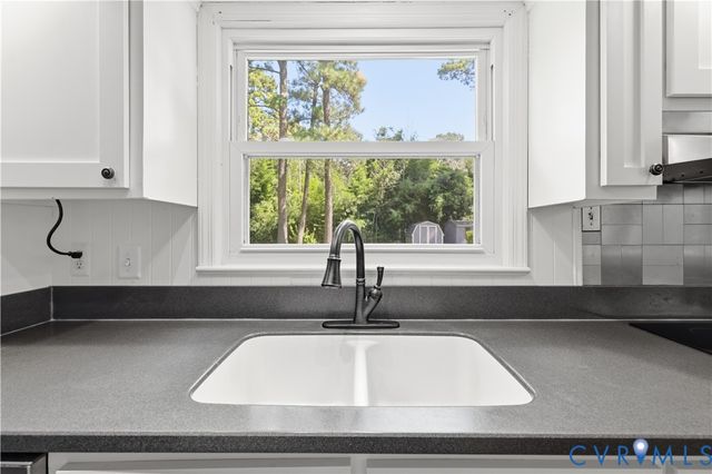 12541 Winfree St, Chester, VA 23831