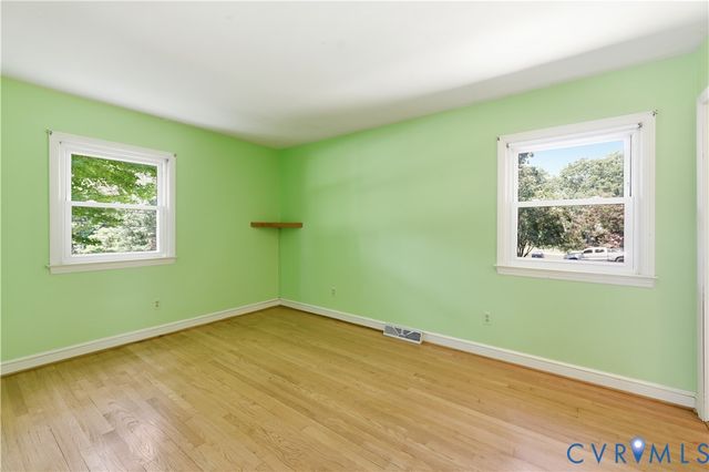 12541 Winfree St, Chester, VA 23831