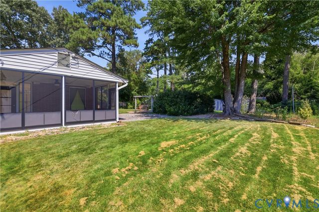 12541 Winfree St, Chester, VA 23831