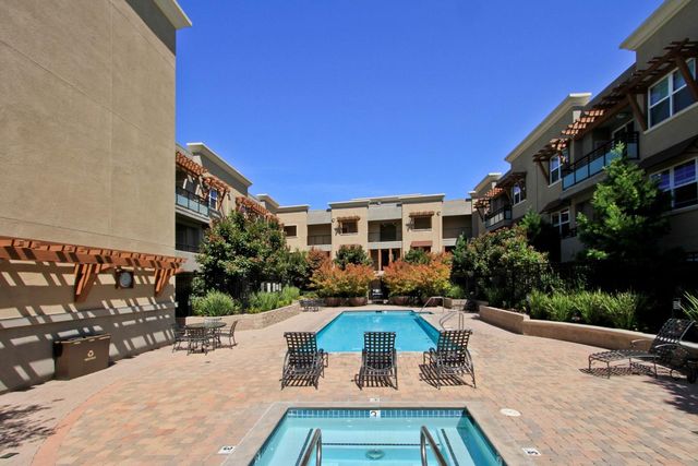4388 El Camino Real 130, Los Altos, CA 94022
