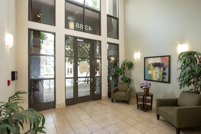 4388 El Camino Real 130, Los Altos, CA 94022