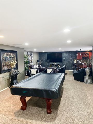 12301 E Zimmerly Ct, Wichita, KS 67207