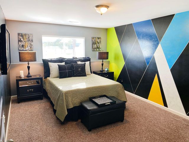 12301 E Zimmerly Ct, Wichita, KS 67207