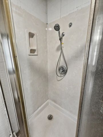 2223 W Elm Street, Springfield, MO 65806