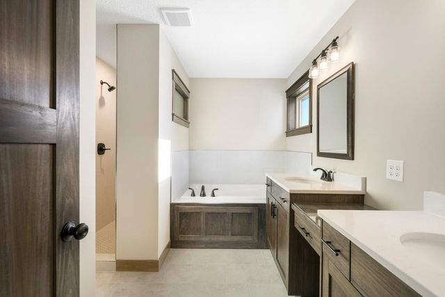 18567 Hidden Way, Lakeville, MN 55044