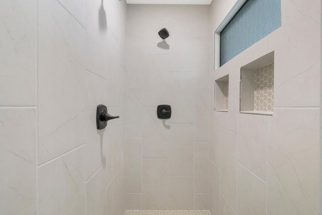 18567 Hidden Way, Lakeville, MN 55044