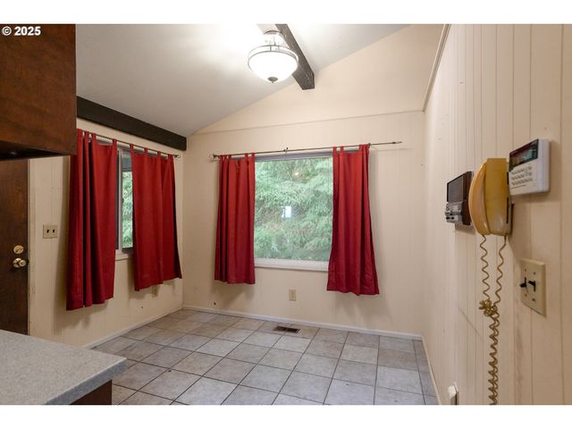 7885 Nw RIDGEWOOD Dr, Corvallis, OR 97330