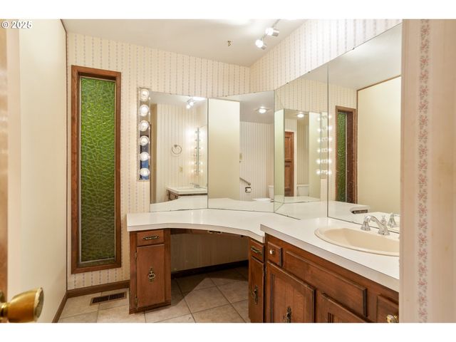 7885 Nw RIDGEWOOD Dr, Corvallis, OR 97330