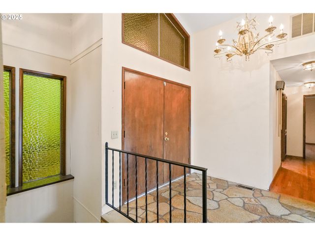 7885 Nw RIDGEWOOD Dr, Corvallis, OR 97330