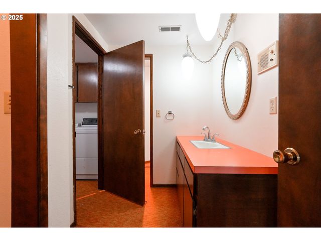 7885 Nw RIDGEWOOD Dr, Corvallis, OR 97330