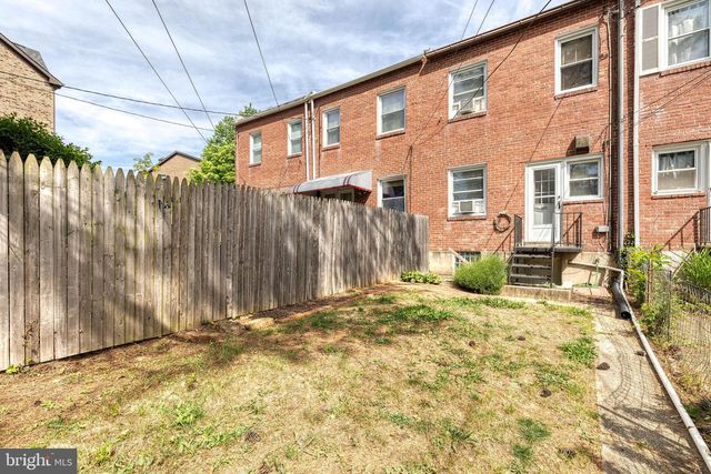 1011 W 42ND ST, Baltimore, MD 21211