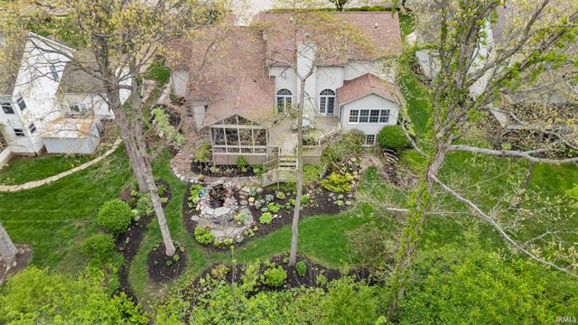 821 Red Oaks Lane, Lafayette, IN 47909