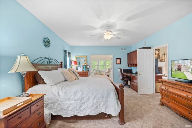 821 Red Oaks Lane, Lafayette, IN 47909