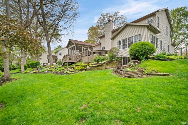 821 Red Oaks Lane, Lafayette, IN 47909