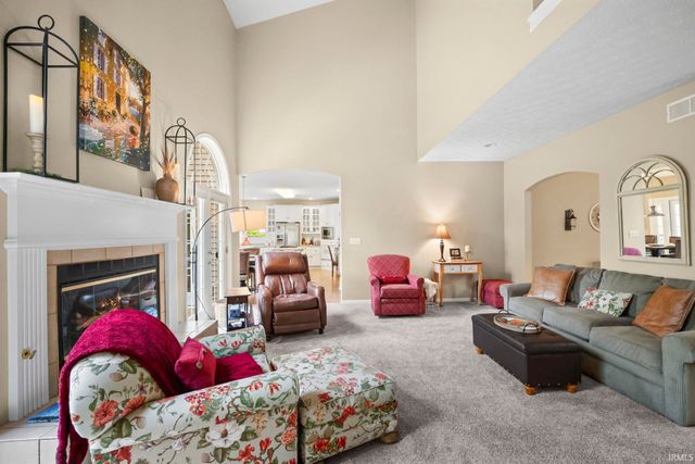 821 Red Oaks Lane, Lafayette, IN 47909