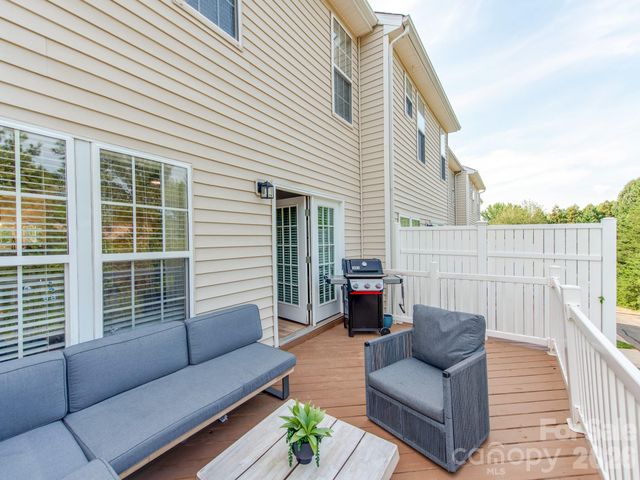 12117 Harrison Steel Drive, Charlotte, NC 28277