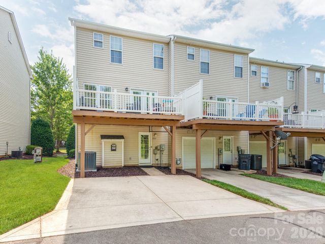 12117 Harrison Steel Drive, Charlotte, NC 28277