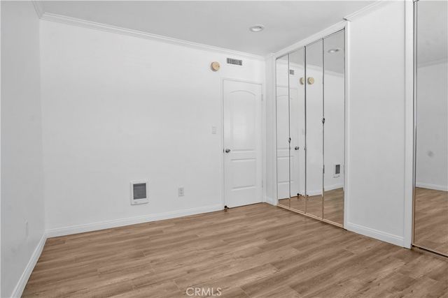 12955 Riverside Drive 102, Sherman Oaks, CA 91423