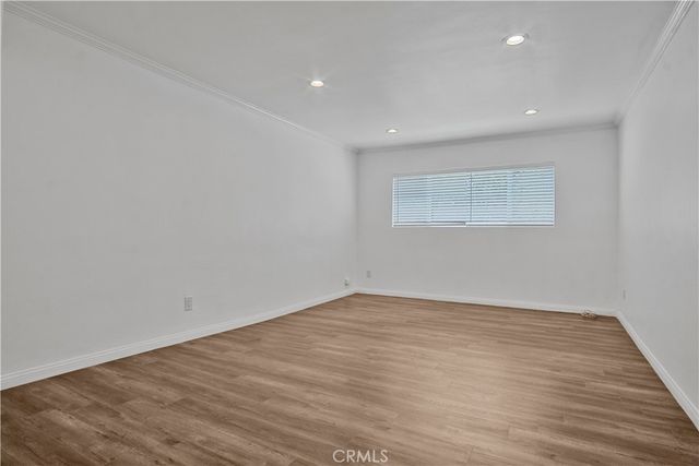 12955 Riverside Drive 102, Sherman Oaks, CA 91423