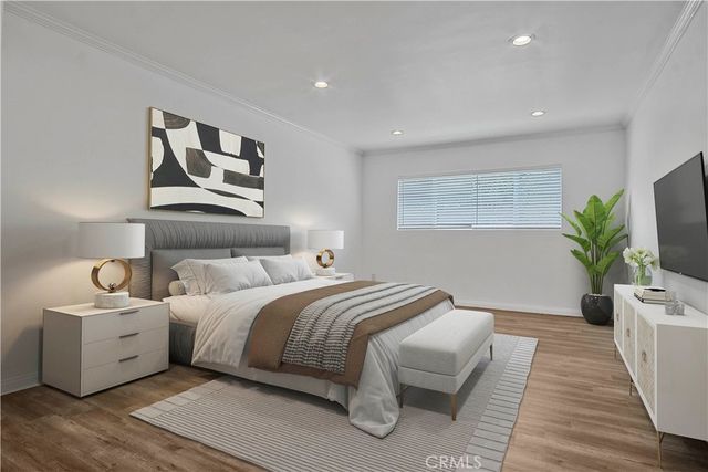 12955 Riverside Drive 102, Sherman Oaks, CA 91423