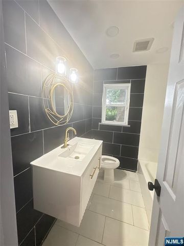2614 Stiles Street, Linden, NJ 07036