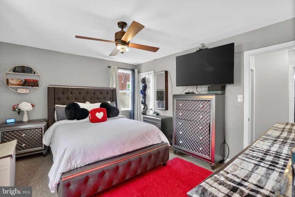 Image 15 of property listing at 5506 WINSTON ST, Temple Hills, MD 20748