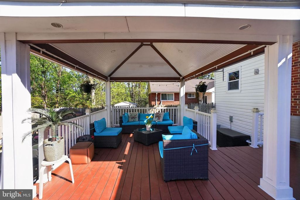 Image 34 of property listing at 5506 WINSTON ST, Temple Hills, MD 20748