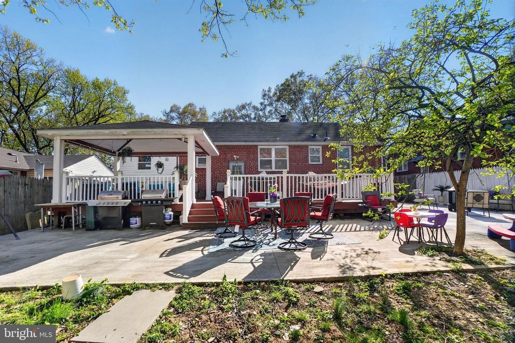 Image 36 of property listing at 5506 WINSTON ST, Temple Hills, MD 20748