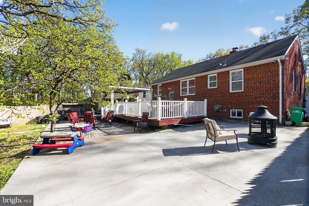 Image 39 of property listing at 5506 WINSTON ST, Temple Hills, MD 20748