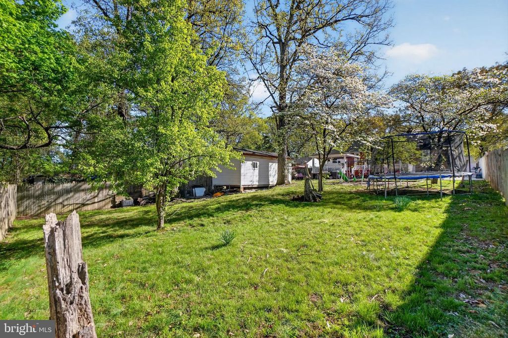 Image 41 of property listing at 5506 WINSTON ST, Temple Hills, MD 20748