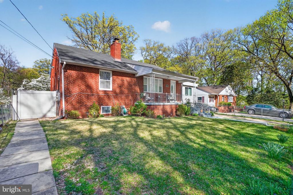 Image 42 of property listing at 5506 WINSTON ST, Temple Hills, MD 20748