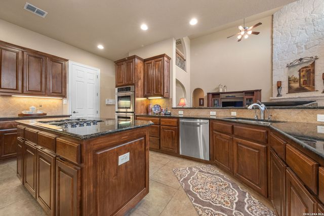 25027 Fairway Springs, San Antonio, TX 78260
